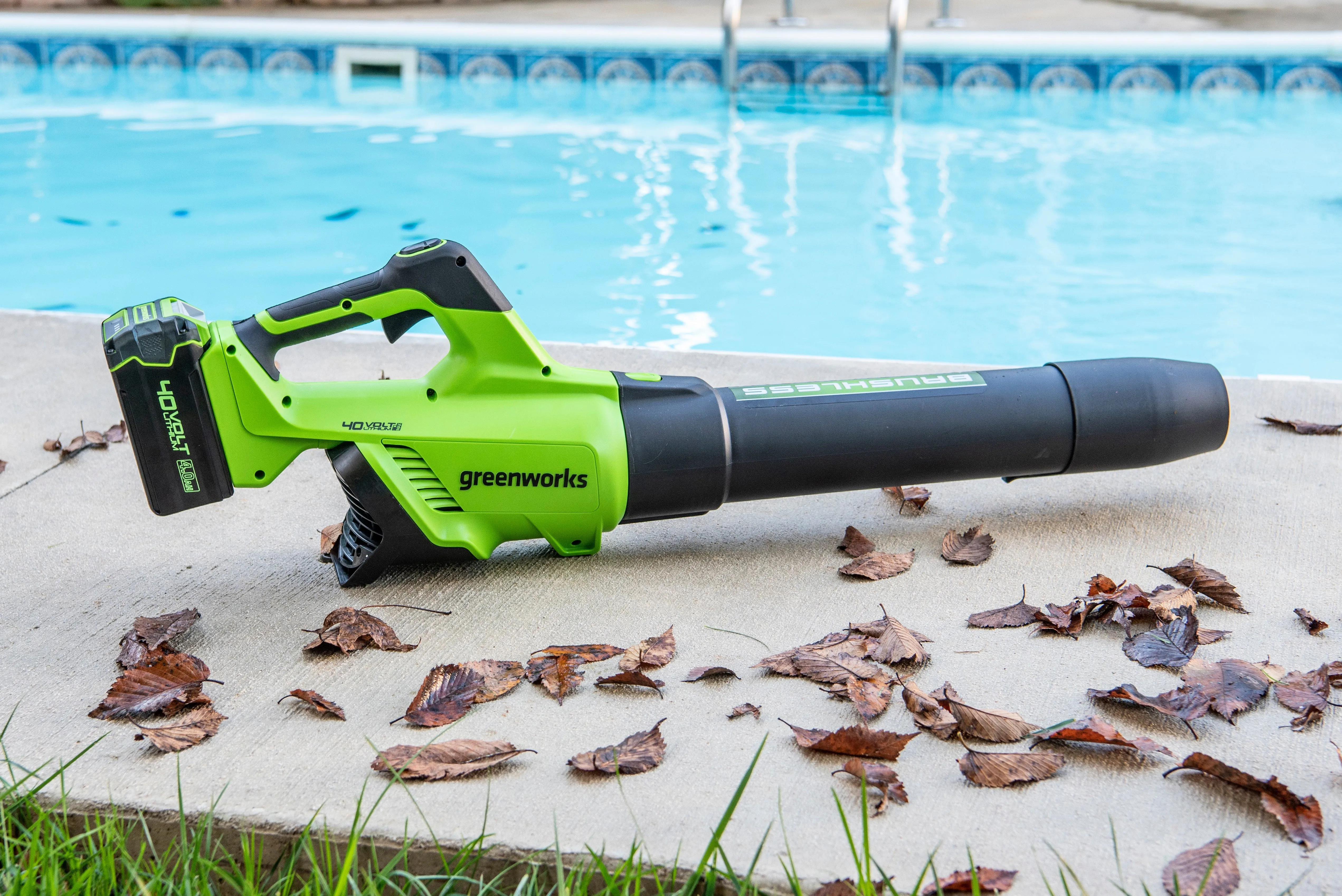 40V 550 CFM Cordless Battery Leaf Blower & Gutter Cleaning Kit Combo Kit w/ 4.0 Ah Battery & Charger